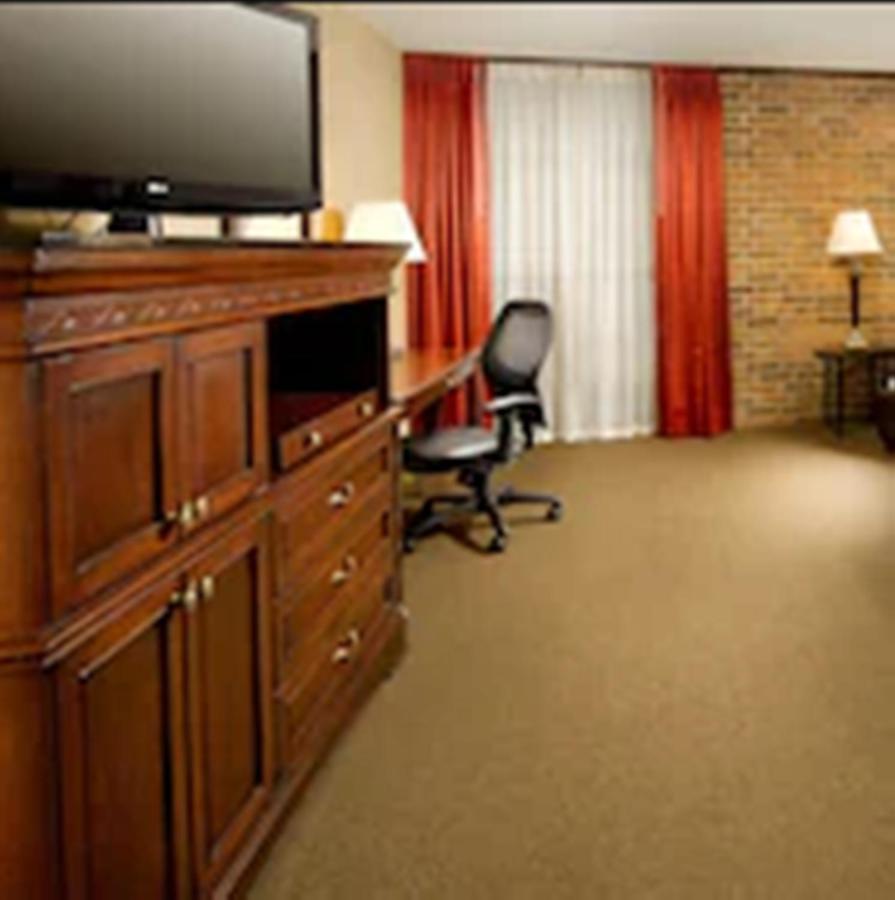 Hotel Lotus Kansas City Merriam Экстерьер фото