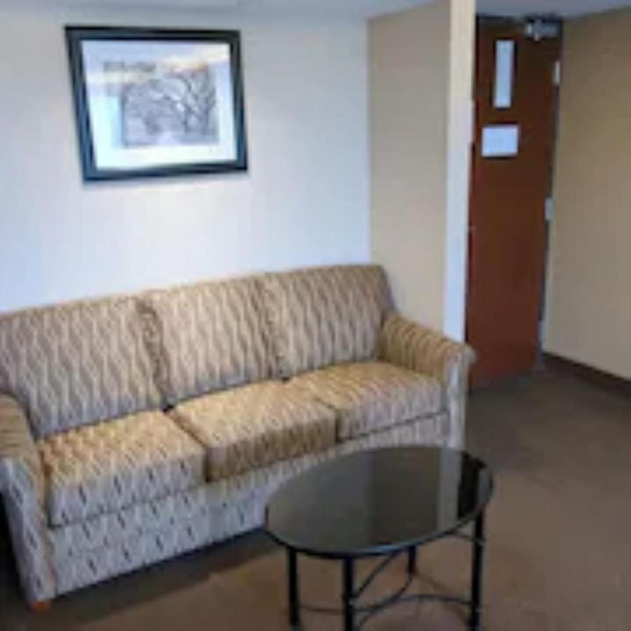 Hotel Lotus Kansas City Merriam Экстерьер фото