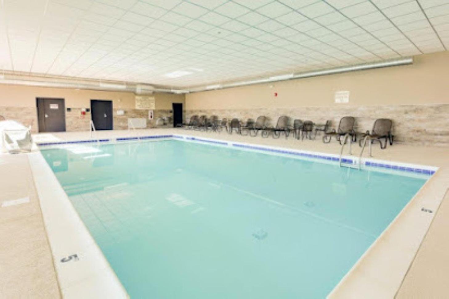 Hotel Lotus Kansas City Merriam Экстерьер фото